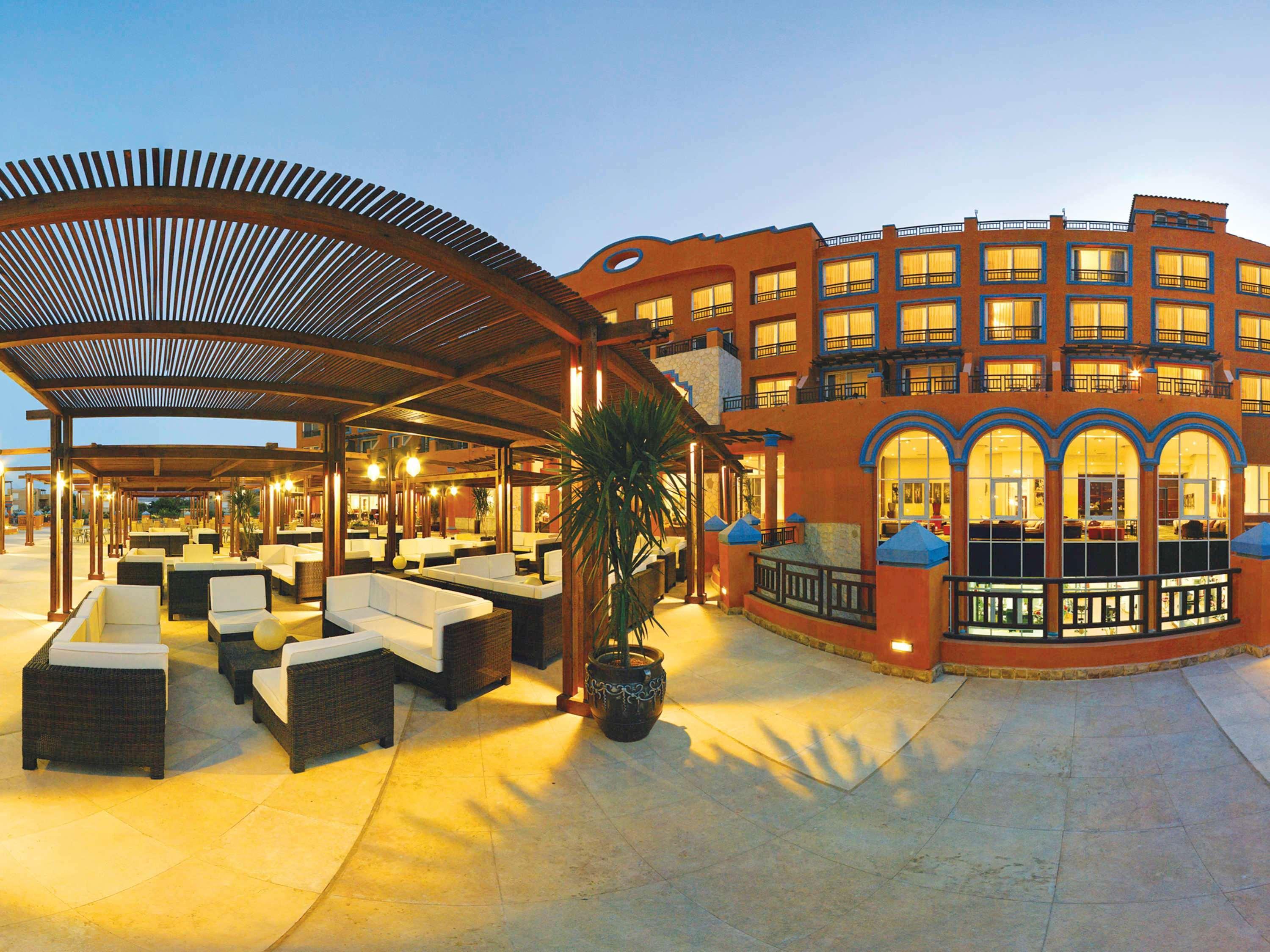 Moevenpick Resort El Sokhna Ain Sukhna Exterior photo The hotel's main restaurant