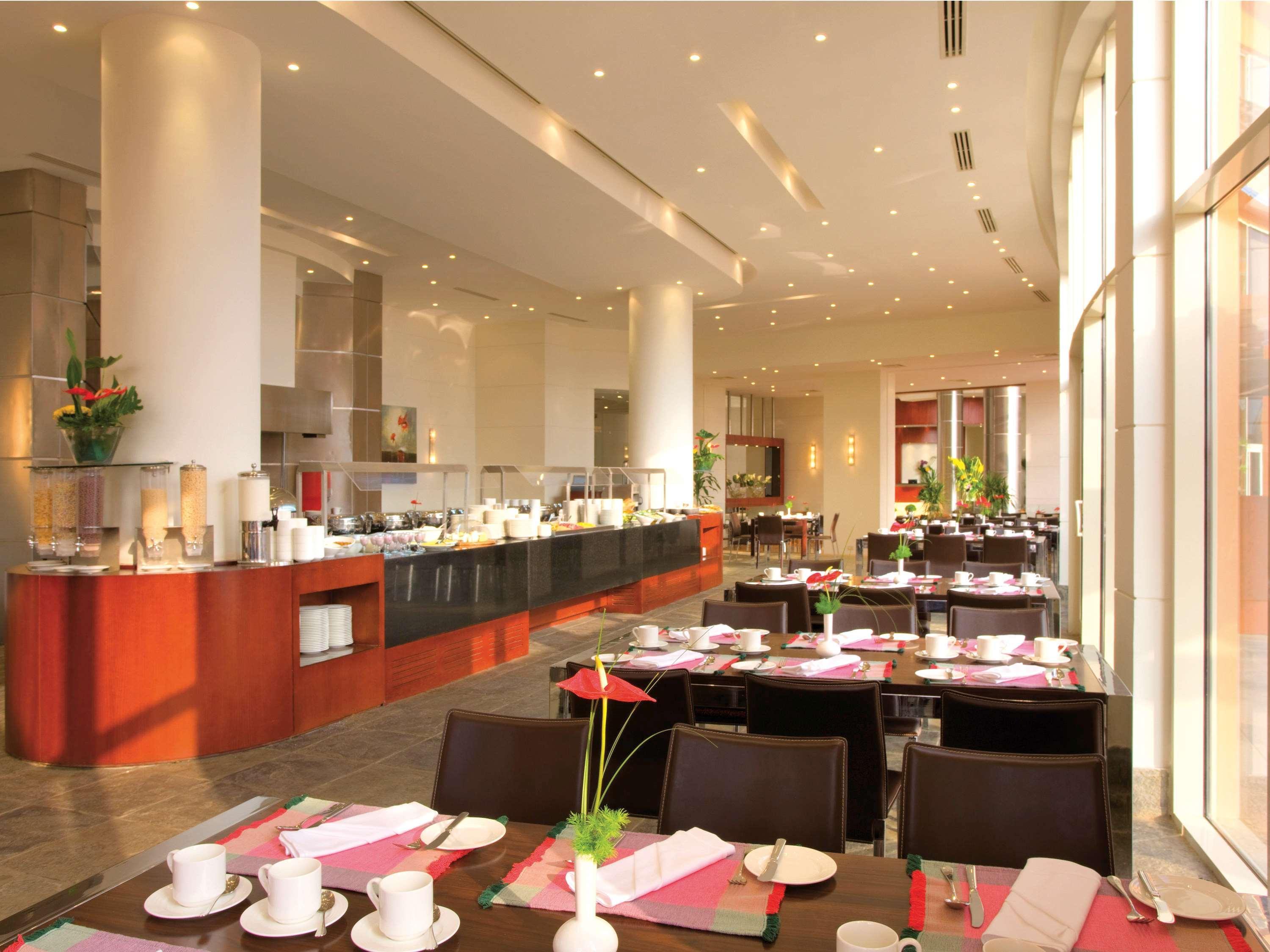 Moevenpick Resort El Sokhna Ain Sukhna Exterior photo The restaurant