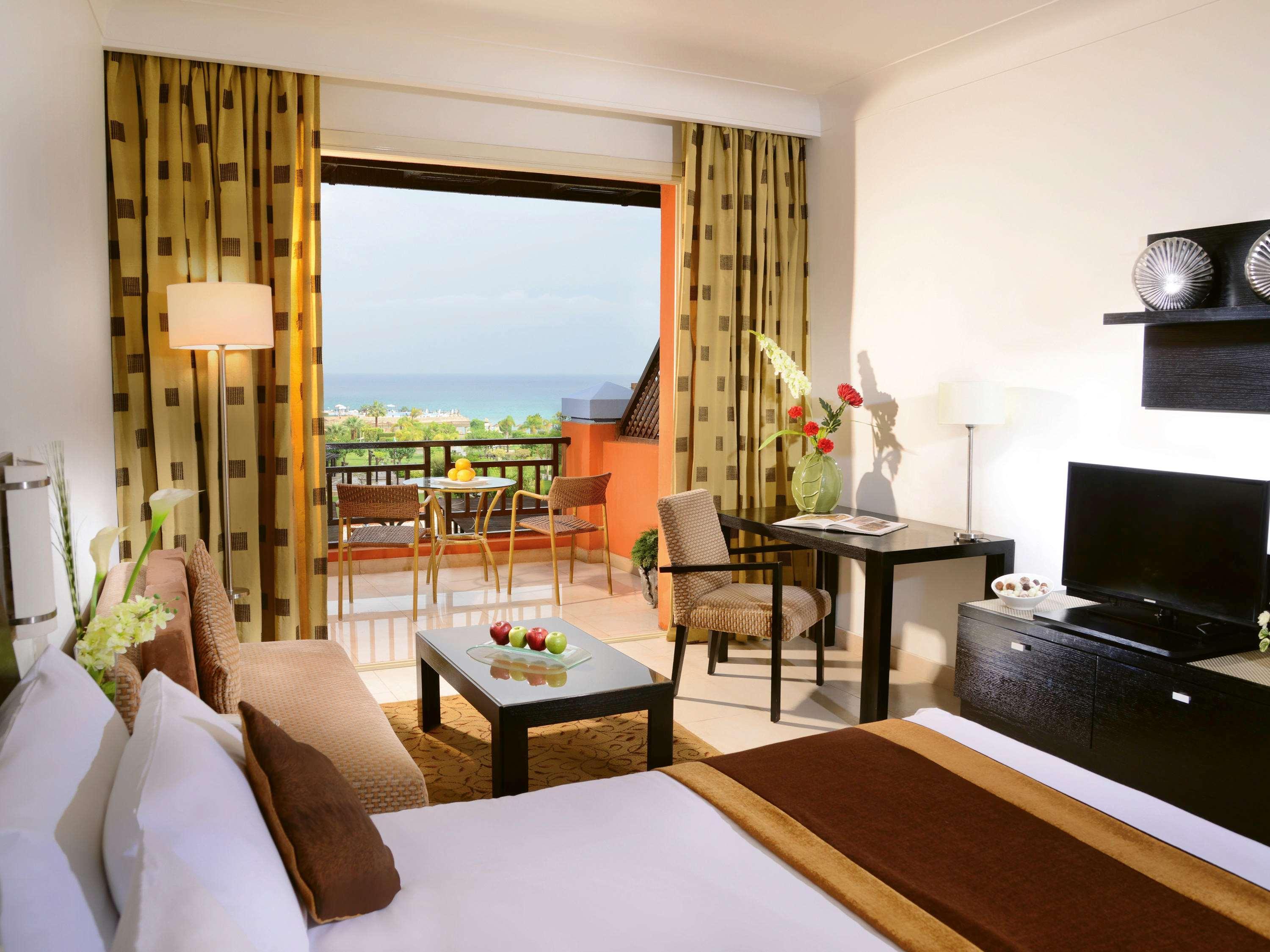 Moevenpick Resort El Sokhna Ain Sukhna Exterior photo A room at the hotel