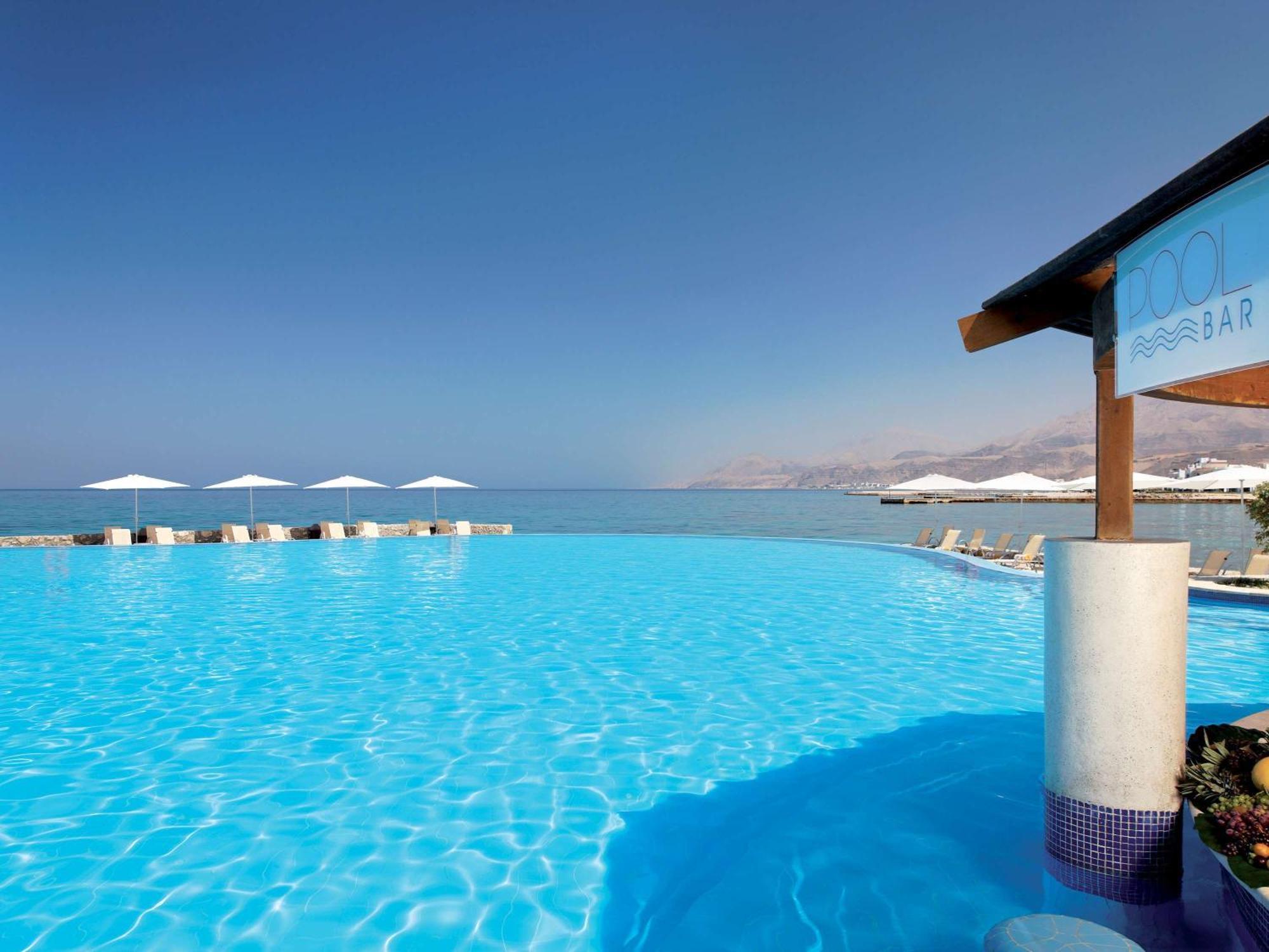 Moevenpick Resort El Sokhna Ain Sukhna Exterior photo Infinity pool at the resort
