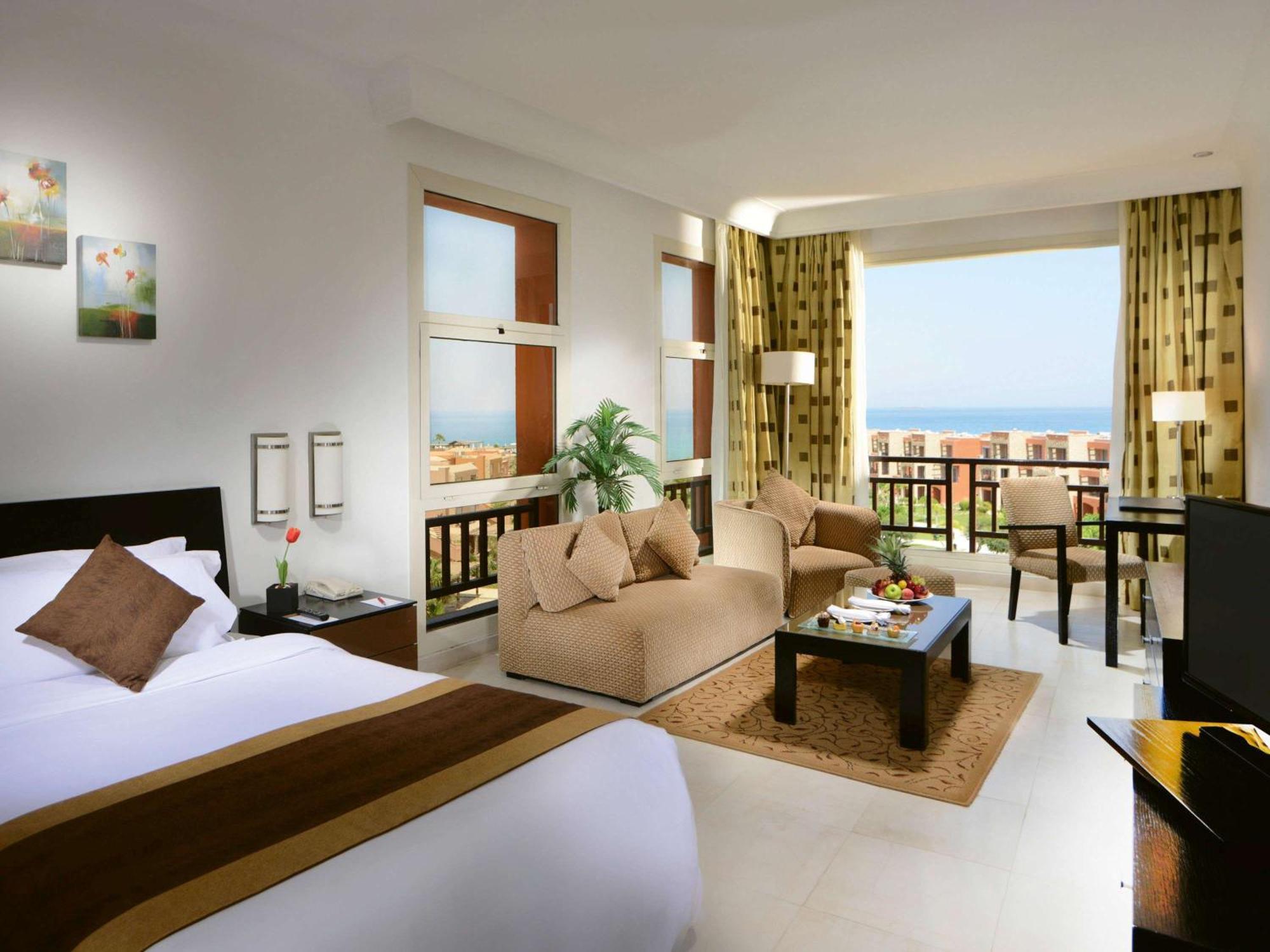 Moevenpick Resort El Sokhna Ain Sukhna Exterior photo A suite at the Hilton Sharm El Sheikh